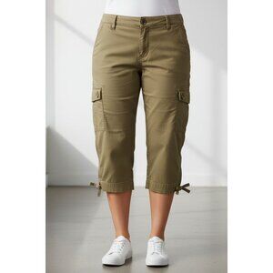 Levis Womens Khaki Capri Pants With Adjustable Button Cuffs & Ribbon Ties Size 4
